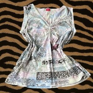 Glima “Gamble Everything for Love” Graphic V-Neck Tank – Size XL ‎